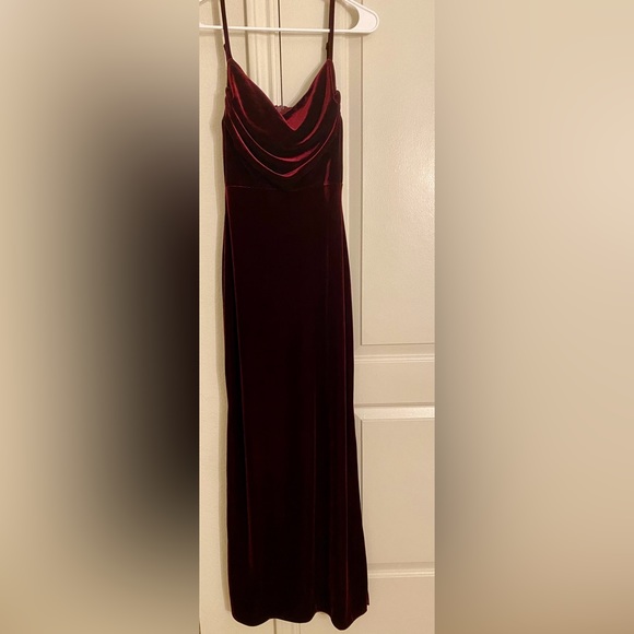 Revelry Skye Velvet Dress - Picture 4 of 7